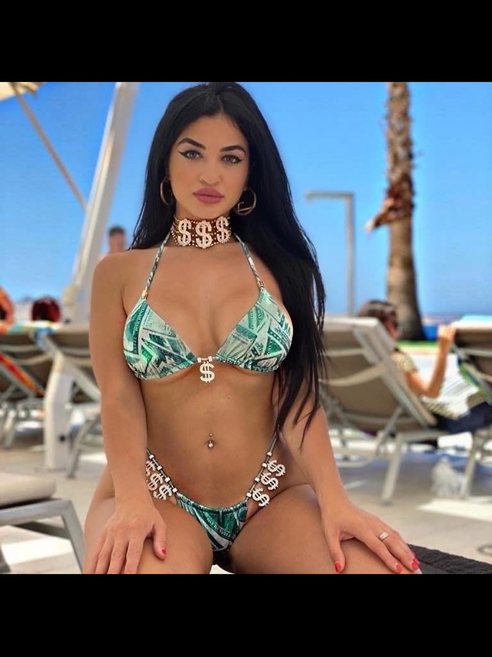 BIKINI CRUSH MONEY BIKINI